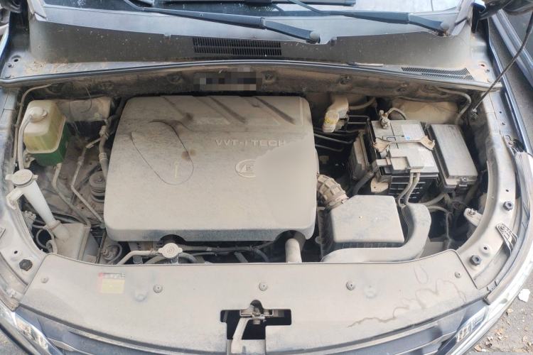 Used Baojun 560 2015 1.8L Manual Elite Edition Engine Bay