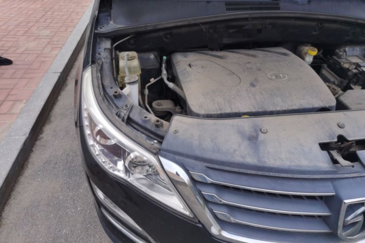 Used Baojun 560 2015 1.8L manual luxury version Engine Bay Right