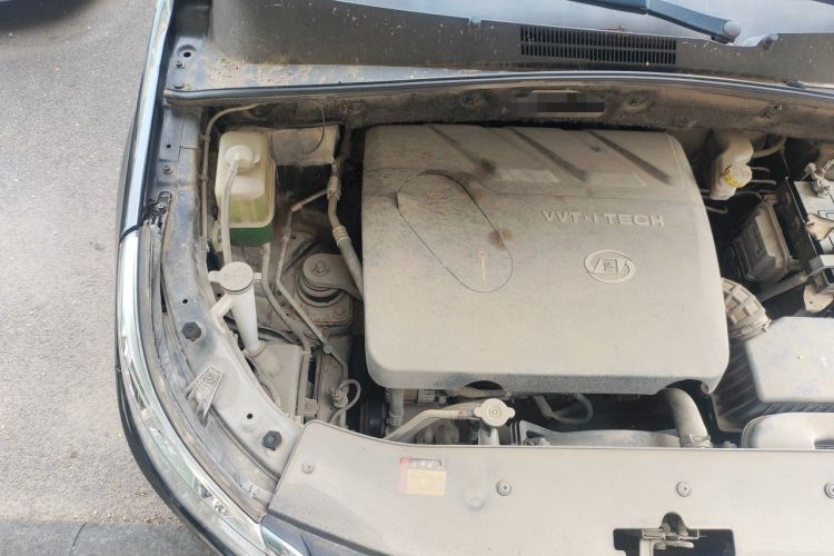 Used Baojun 560 2015 1.8L Manual Elite Edition Engine Bay Right