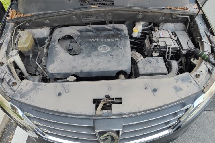 Used Baojun 560 2015 1.8L Manual Elite Edition Engine Bay