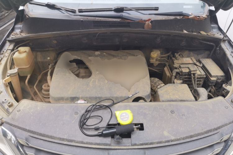 Used Baojun 560 2015 1.8L manual Comfort trim level Engine Bay