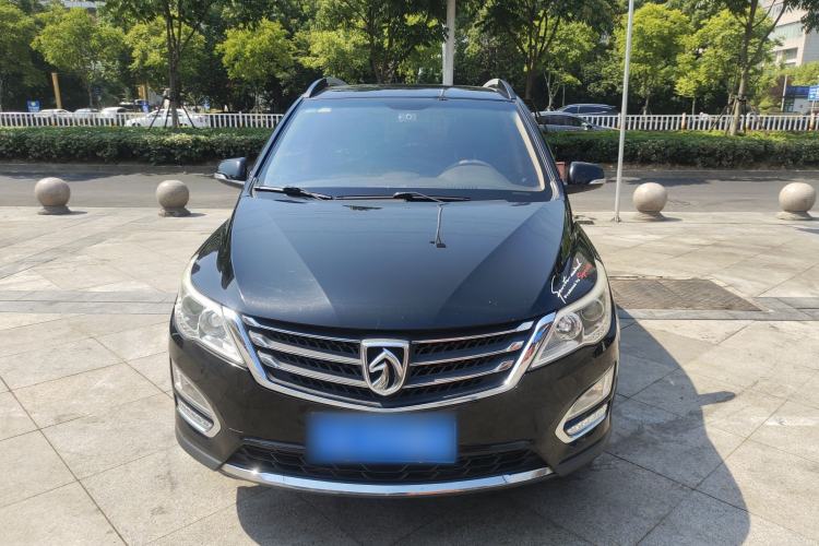 Used Baojun 560 2015 1.8L Manual Elite Edition Exterior 1