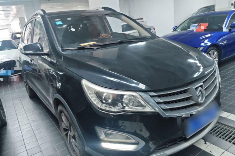 Used Baojun 560 2015 1.8L manual luxury version Exterior 1