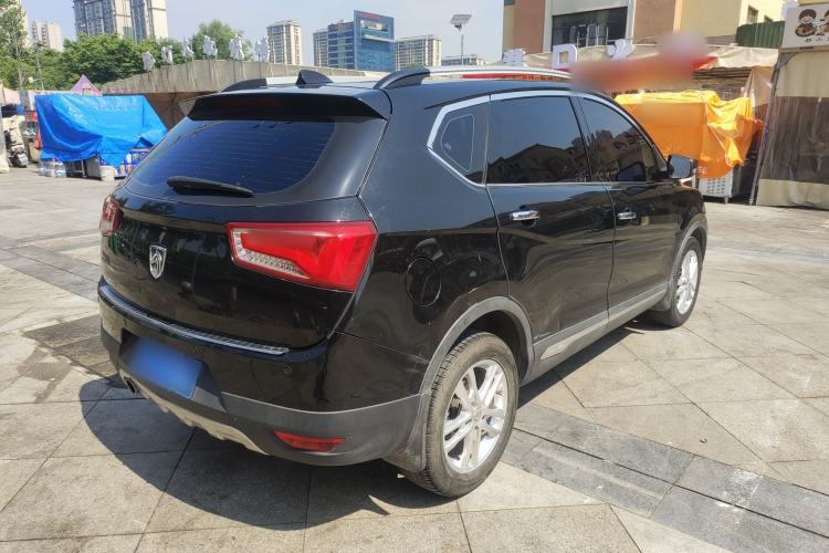 Used Baojun 560 2015 1.8L Manual Elite Edition Exterior 2