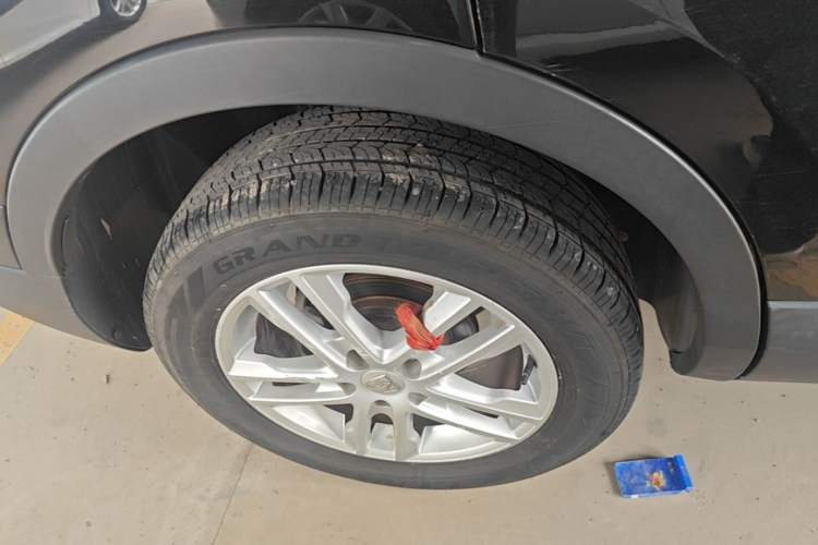 Used Baojun 560 2015 1.8L Manual Elite Edition Exterior 5