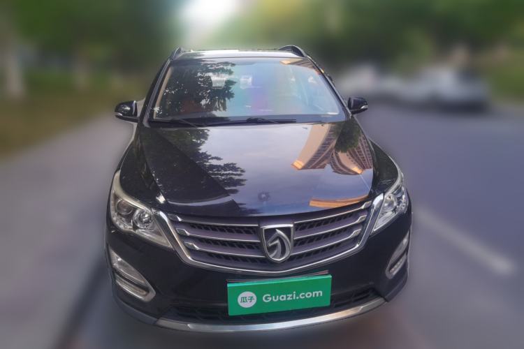 Used Baojun 560 2015 1.8L manual Comfort trim level Front