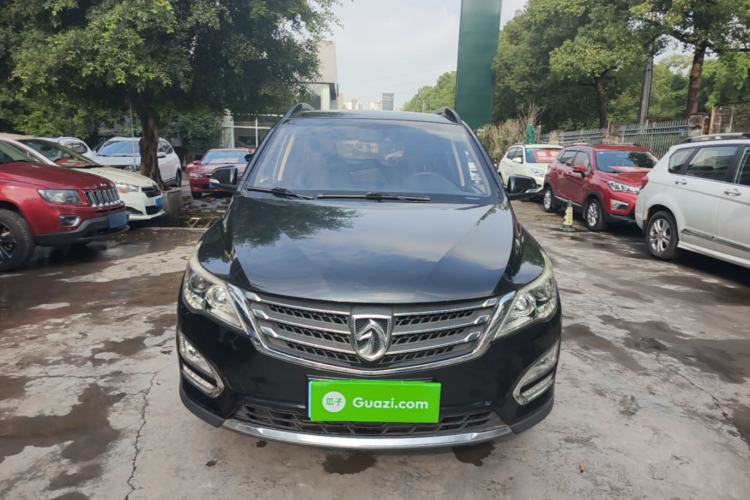 Used Baojun 560 2015 1.8L manual Comfort trim level Front