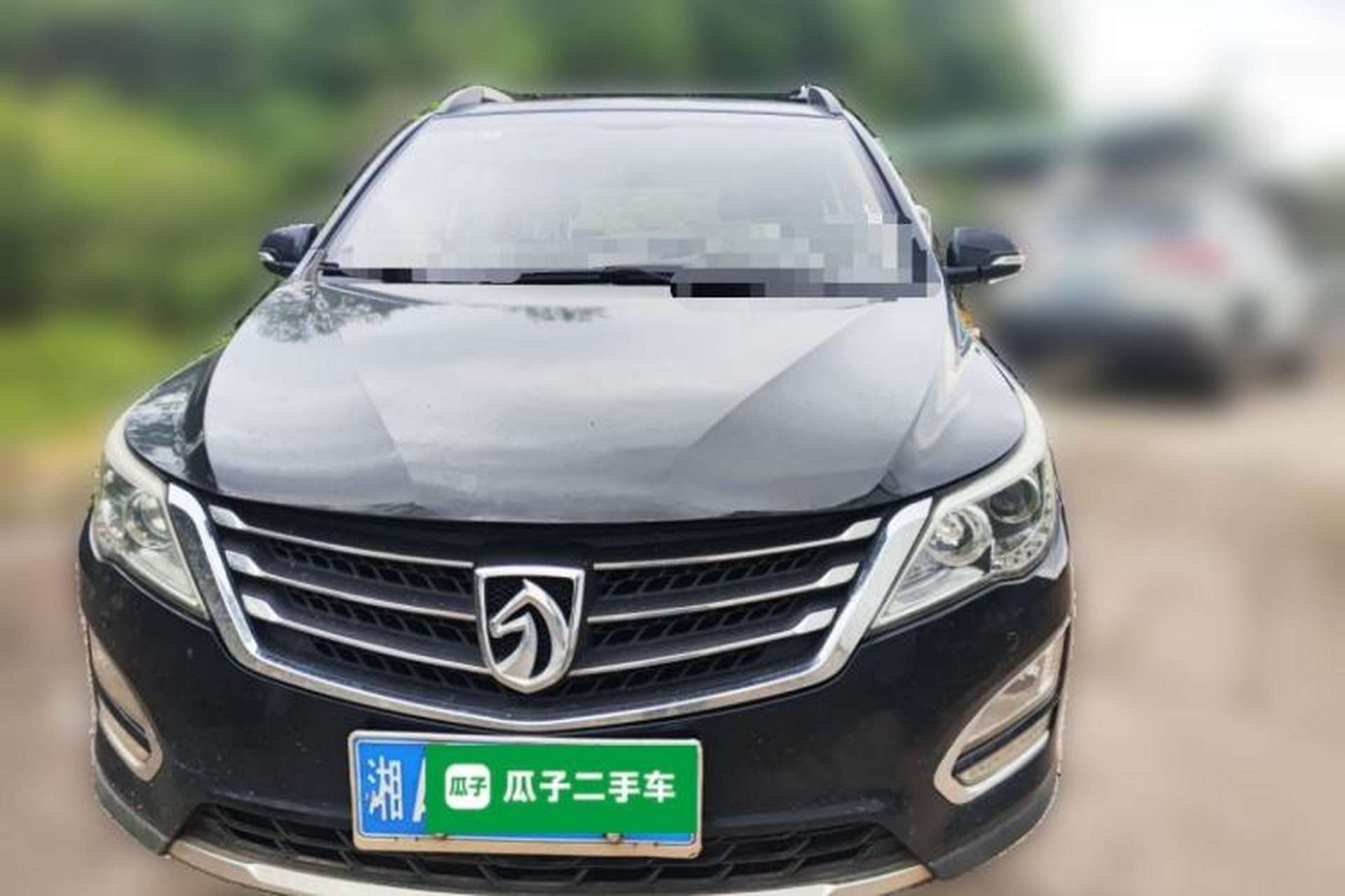 Used Baojun 560 2015 1.8L manual luxury version Front