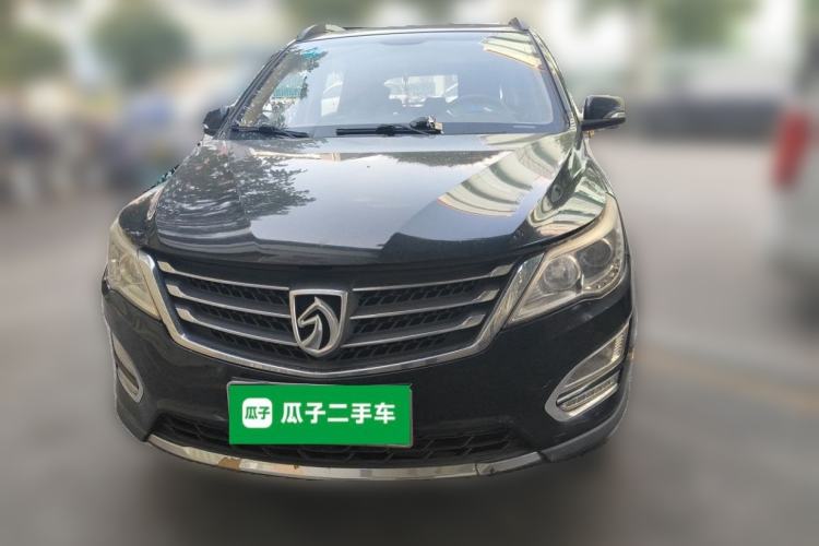 Used Baojun 560 2015 1.8L manual Comfort trim level Front