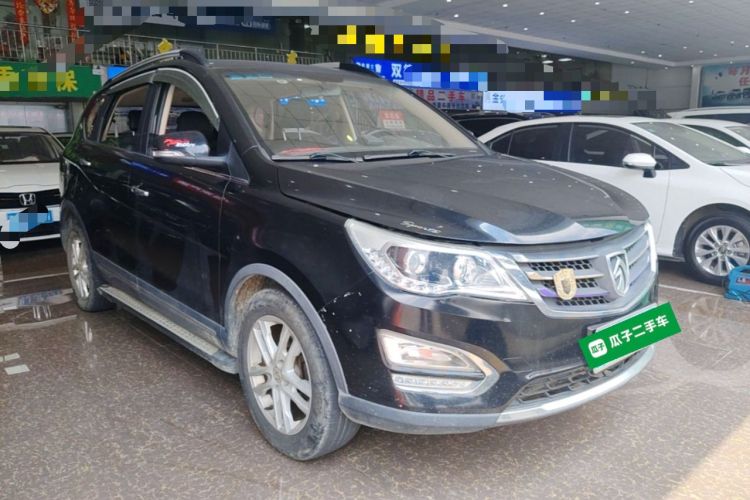 Used Baojun 560 2015 1.8L Manual Elite Edition Front Right 45 Deg
