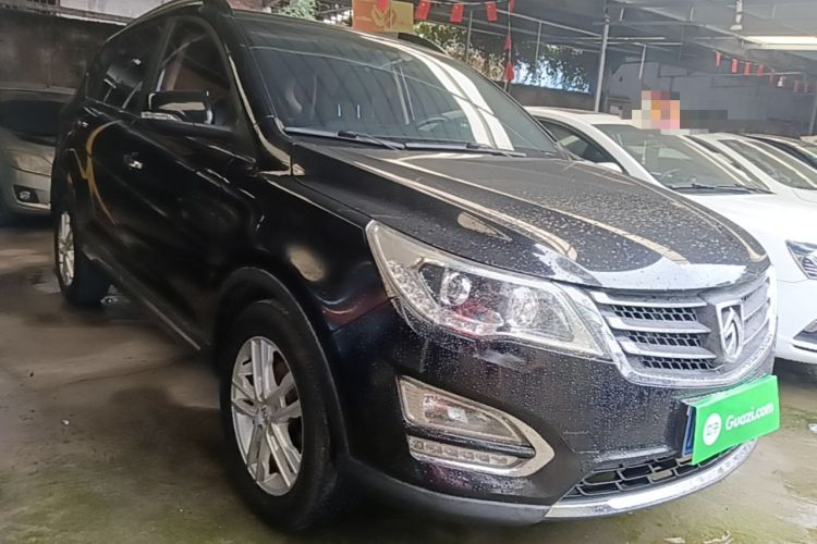 Used Baojun 560 2015 1.8L Manual Elite Edition Front Right 45 Deg
