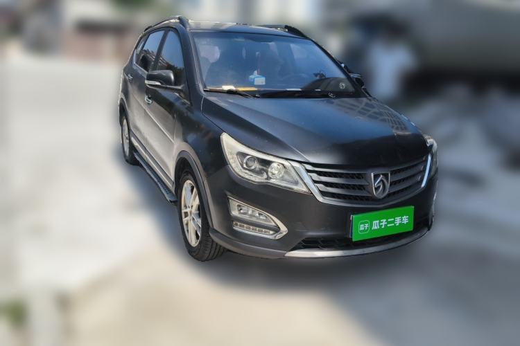 Used Baojun 560 2015 1.8L Manual Elite Edition Front Right 45 Deg