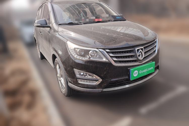 Used Baojun 560 2015 1.8L manual Comfort trim level Front Right 45 Deg