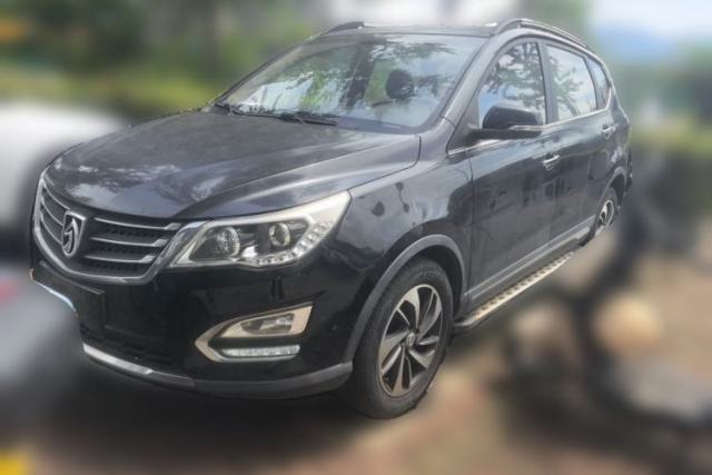 Used Baojun 560 2015 1.8L manual luxury version
