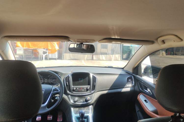 Used Baojun 560 2015 1.8L Manual Elite Edition Headliner