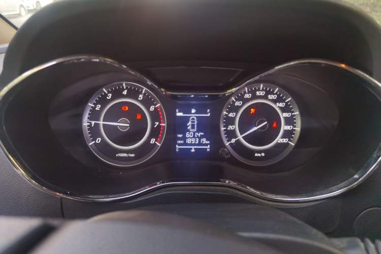 Used Baojun 560 2015 1.8L manual Comfort trim level Instrument Cluster