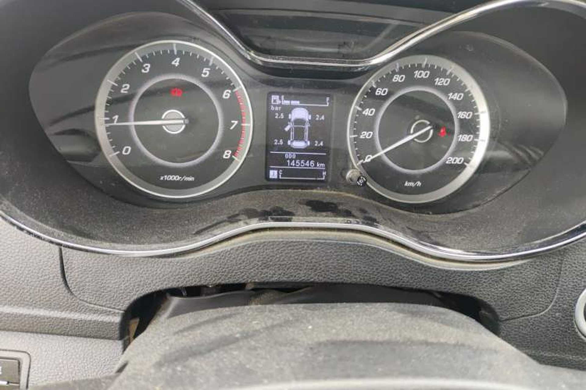 Used Baojun 560 2015 1.8L manual luxury version Instrument Cluster