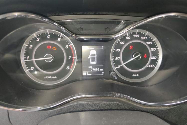 Used Baojun 560 2015 1.8L Manual Elite Edition Instrument Cluster