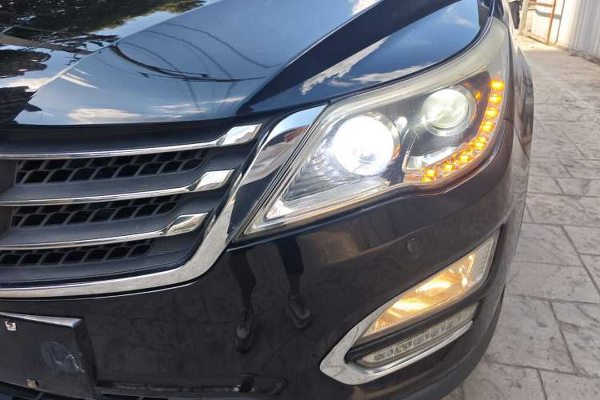 Used Baojun 560 2015 1.8L manual luxury version Left Front Headlight