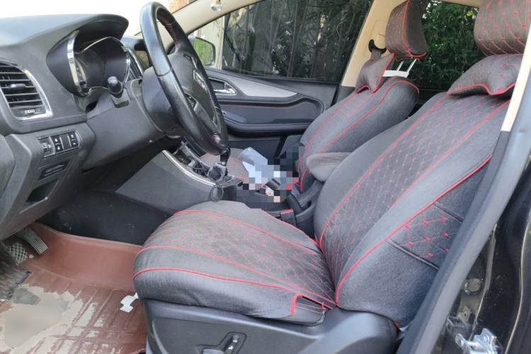 Used Baojun 560 2015 1.8L manual luxury version Left Front Seat