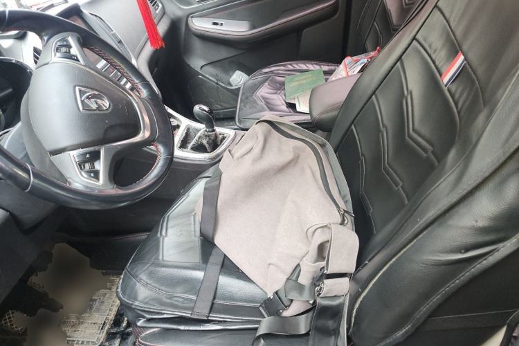 Used Baojun 560 2015 1.8L manual luxury version Left Front Seat