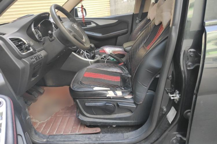 Used Baojun 560 2015 1.8L manual Comfort trim level Left Front Seat