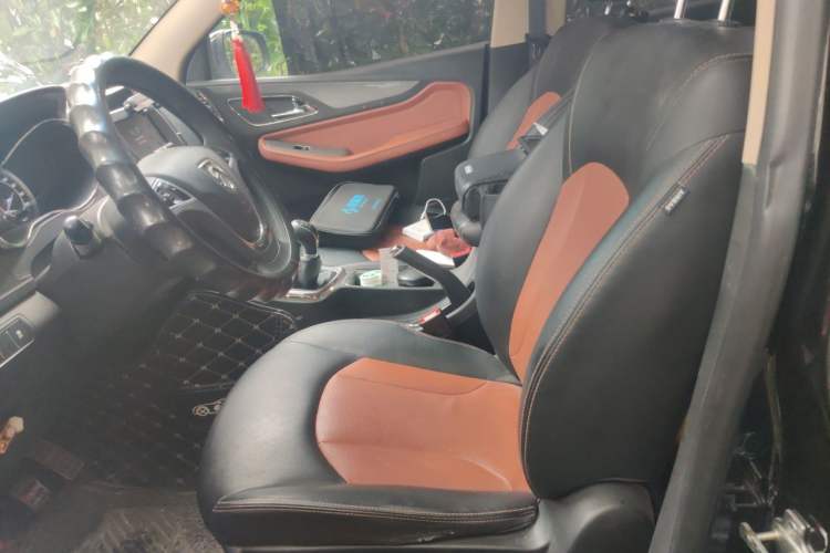 Used Baojun 560 2015 1.8L Manual Elite Edition Left Front Seat