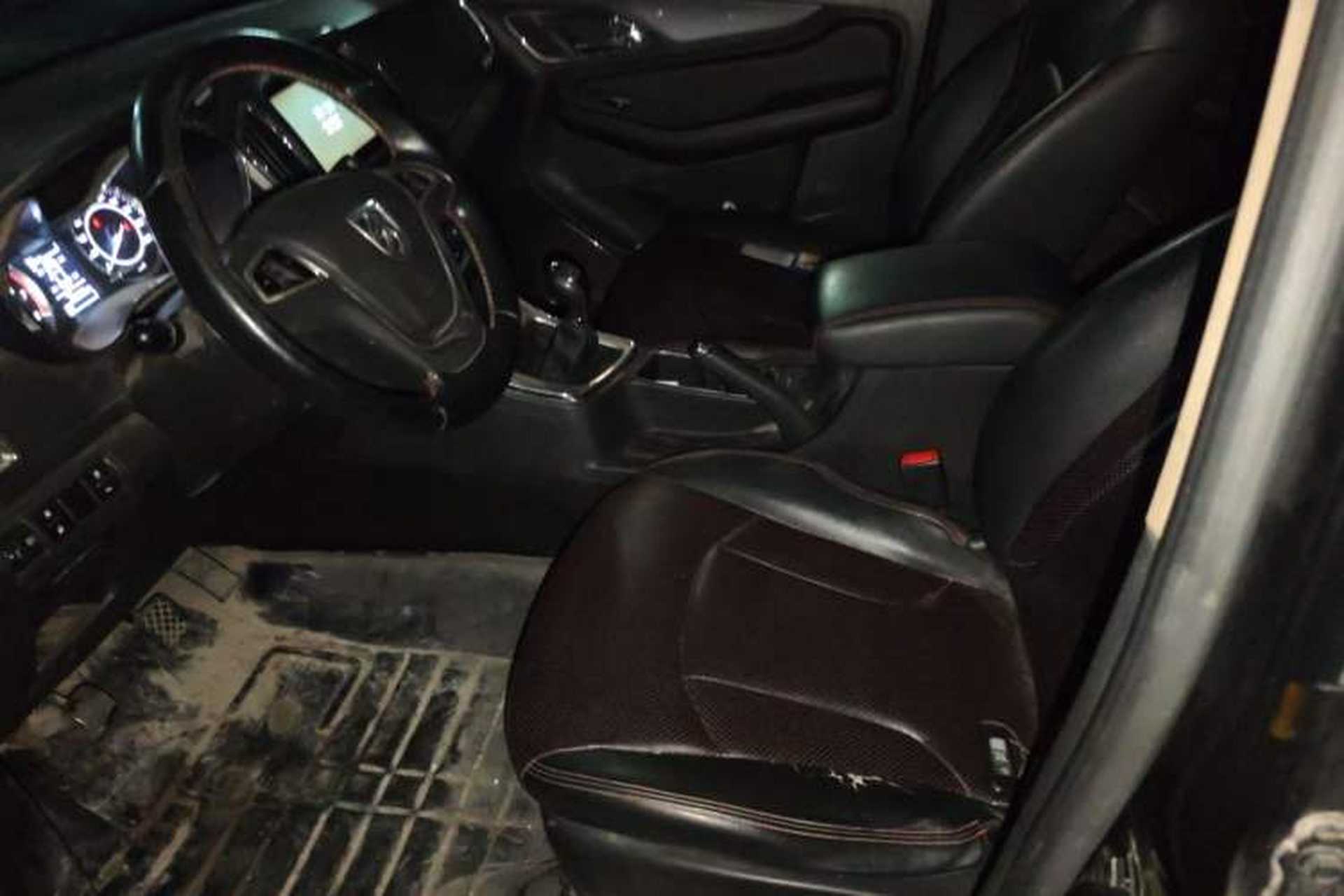 Used Baojun 560 2015 1.8L manual luxury version Left Front Seat