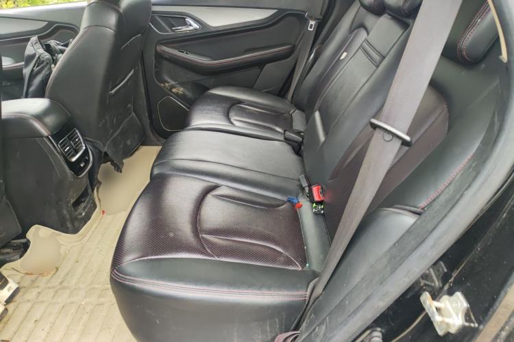 Used Baojun 560 2015 1.8L manual luxury version Left Rear Seat