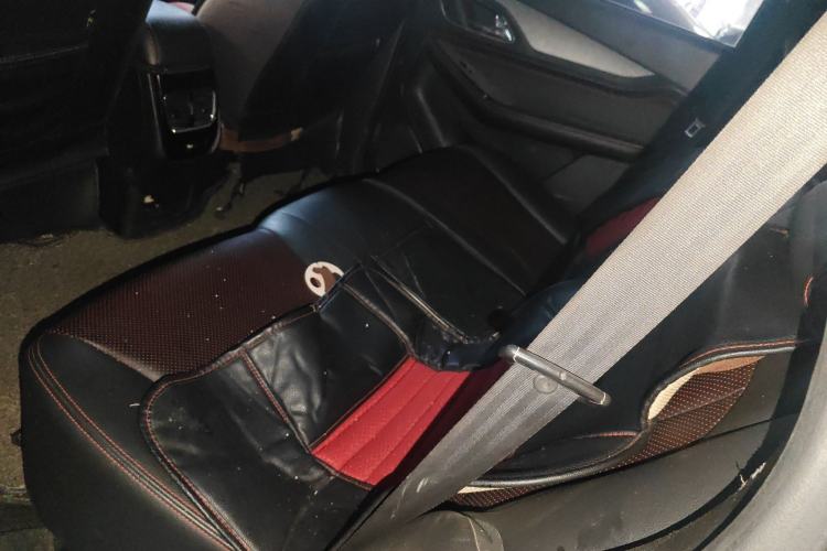 Used Baojun 560 2015 1.8L manual luxury version Left Rear Seat