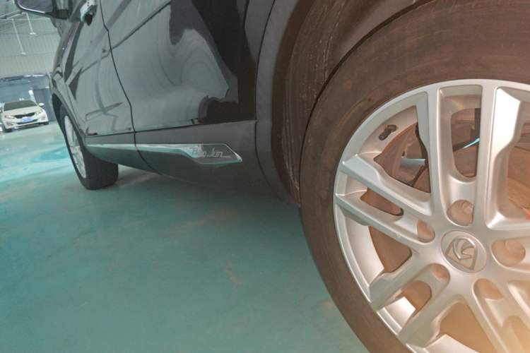 Used Baojun 560 2015 1.8L Manual Elite Edition Left Side Sill
