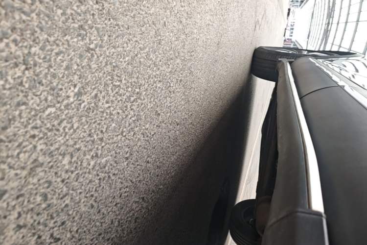 Used Baojun 560 2015 1.8L manual luxury version Left Side Sill