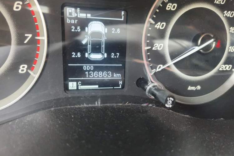 Used Baojun 560 2015 1.8L manual luxury version Odometer Close Up