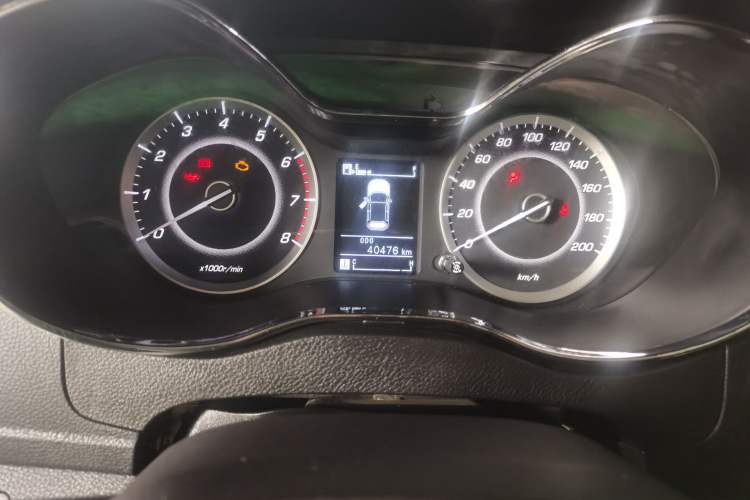 Used Baojun 560 2015 1.8L Manual Elite Edition Odometer Close Up
