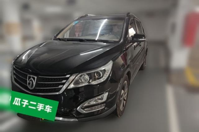 Used Baojun 560 2015 1.8L manual luxury version
