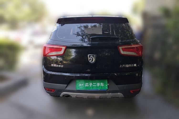 Used Baojun 560 2015 1.8L manual luxury version Rear