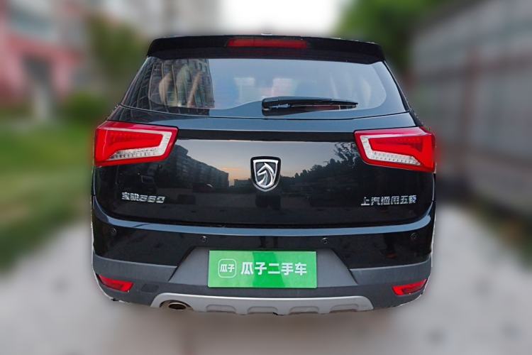 Used Baojun 560 2015 1.8L manual luxury version Rear
