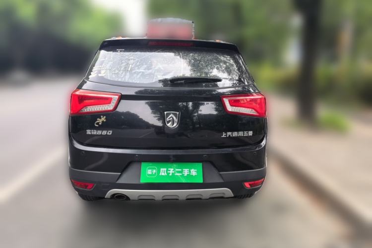 Used Baojun 560 2015 1.8L manual luxury version Rear