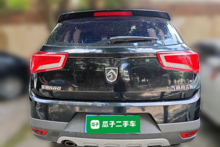Used Baojun 560 2015 1.8L manual luxury version Rear