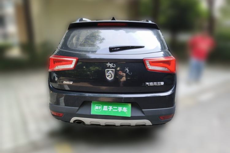 Used Baojun 560 2015 1.8L manual luxury version Rear