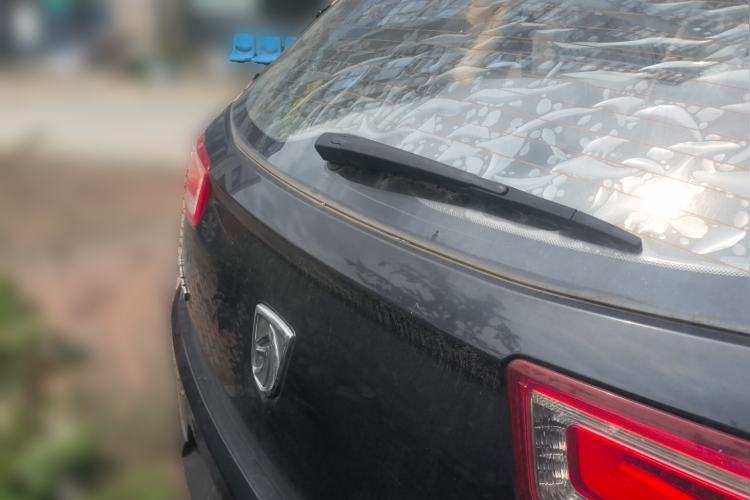Used Baojun 560 2015 1.8L manual luxury version Rear