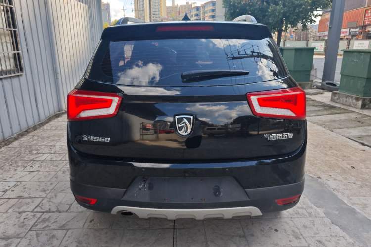 Used Baojun 560 2015 1.8L manual luxury version Rear