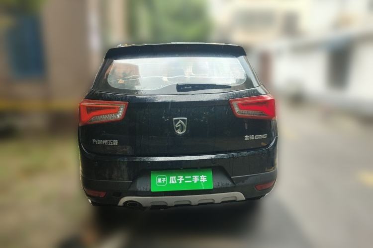 Used Baojun 560 2015 1.8L manual luxury version Rear