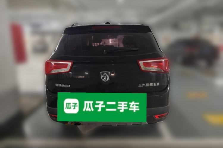 Used Baojun 560 2015 1.8L manual luxury version Rear