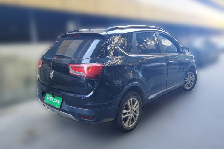 Used Baojun 560 2015 1.8L manual Comfort trim level Rear Right 45 Deg