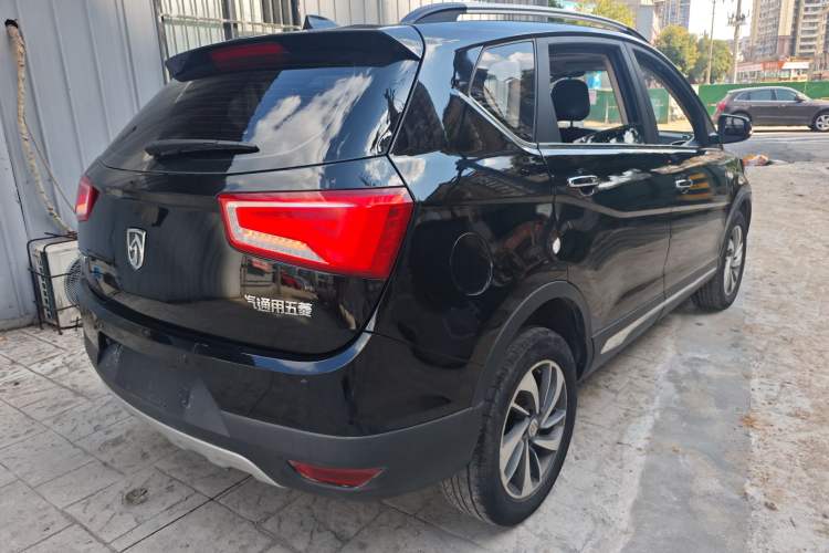 Used Baojun 560 2015 1.8L manual luxury version Rear Right 45 Deg