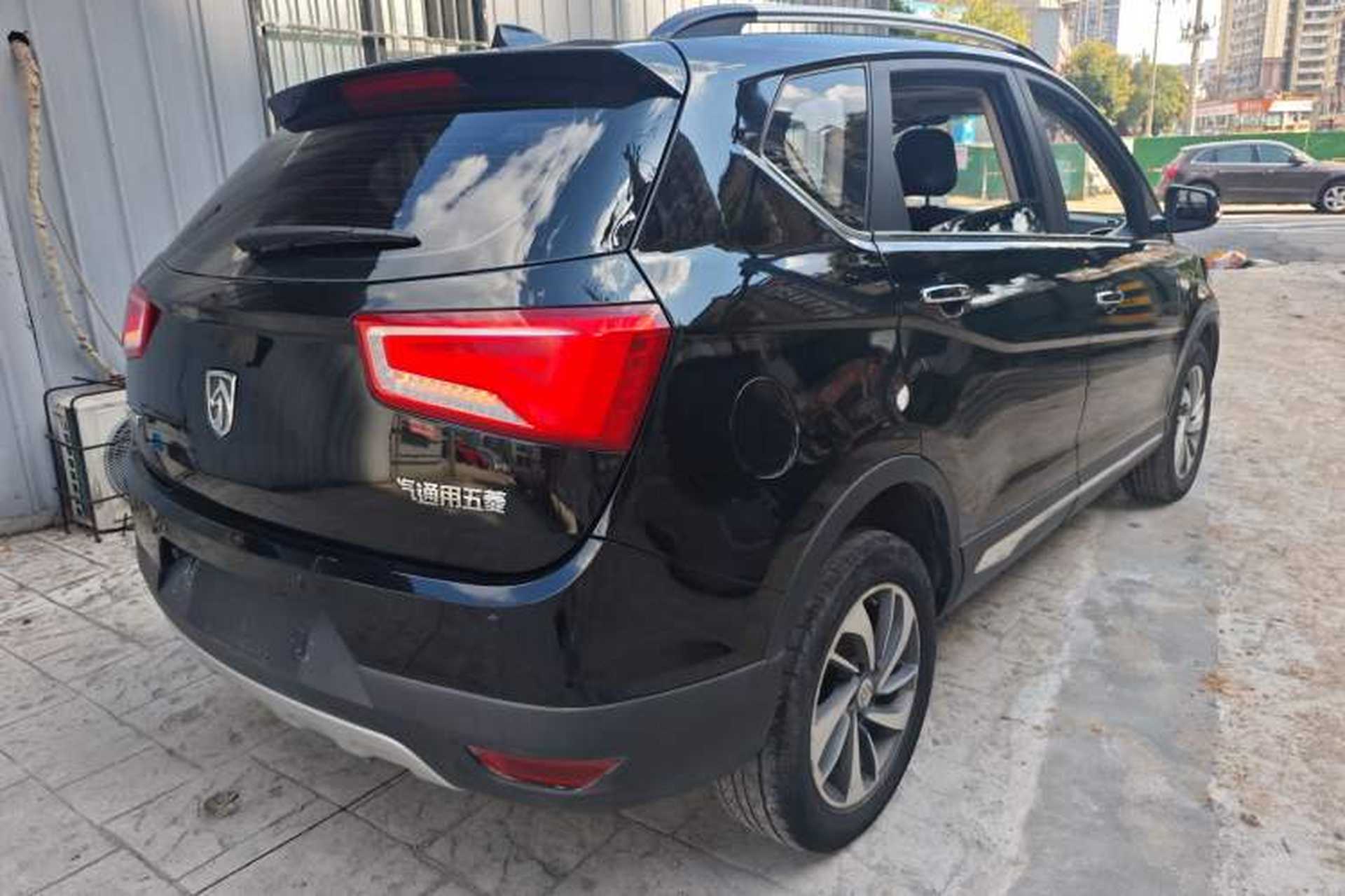 Used Baojun 560 2015 1.8L manual luxury version Rear Right 45 Deg