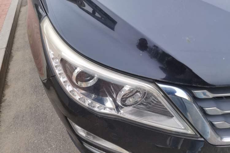 Used Baojun 560 2015 1.8L manual luxury version Right Front Headlight