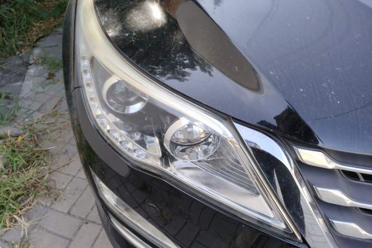Used Baojun 560 2015 1.8L manual luxury version Right Front Headlight