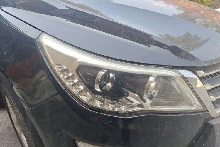 Used Baojun 560 2015 1.8L Manual Elite Edition Right Front Headlight